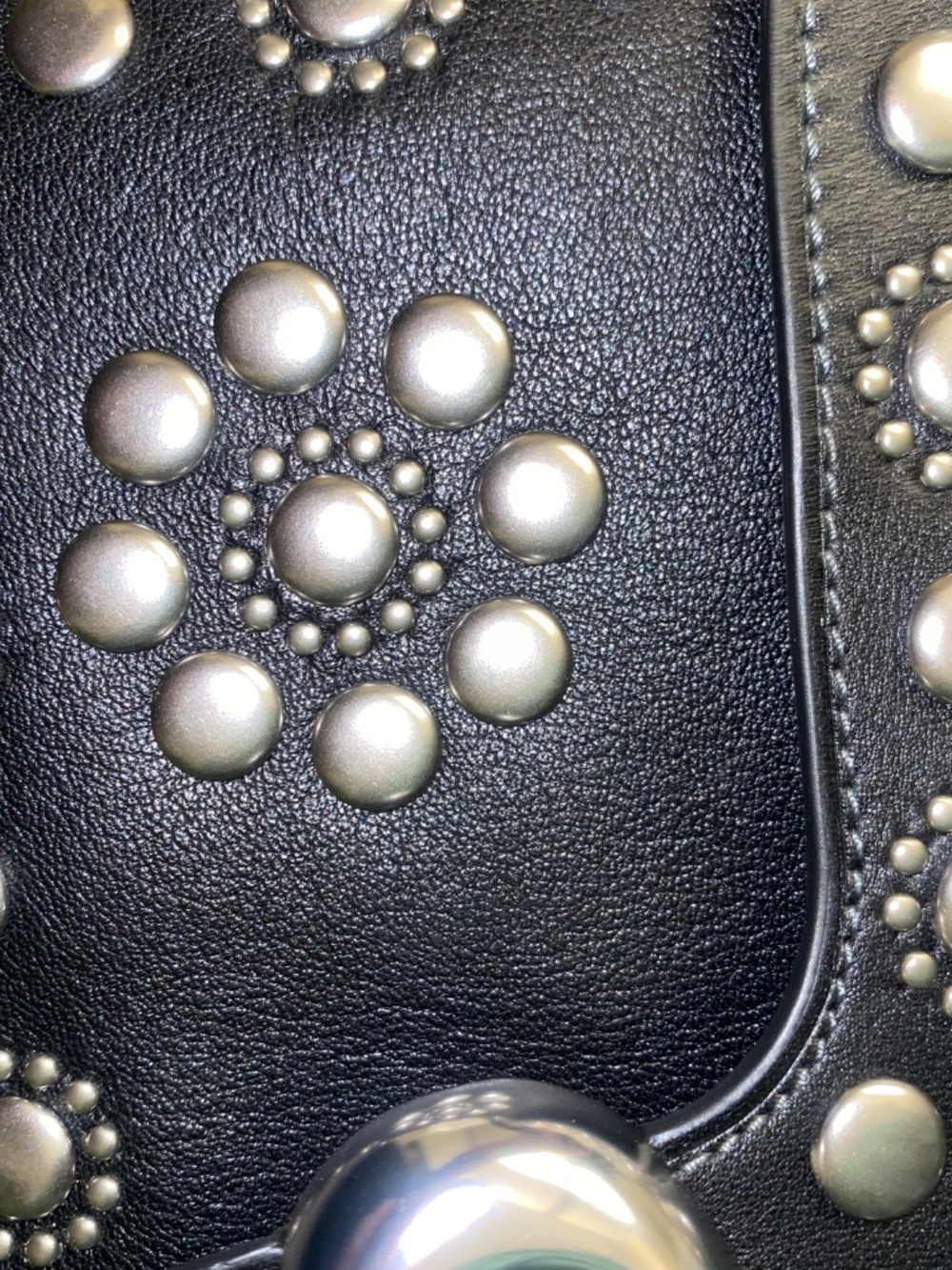 Tabby Shoulder Bag 26 with Rivets - Picture 9 of 11